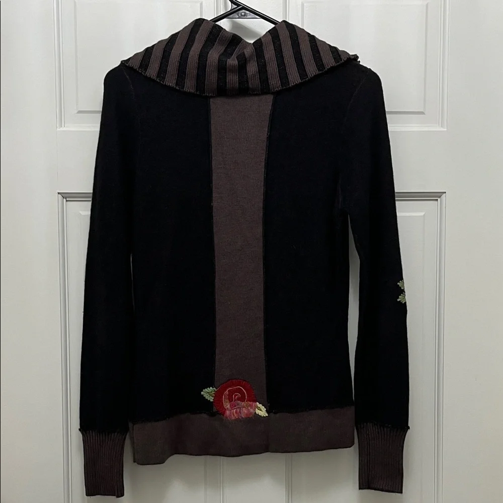 One Girl Who Black Floral Embroidered Full Front Zip Sweater - Size Small
